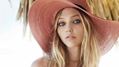 Sasha Pivovarova (サーシャ・ピヴォヴァロヴァ)画像