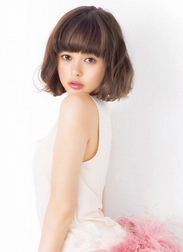 玉城ティナショートヘア画像