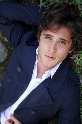 Diego Boneta (ディエゴ・ボネータ)画像