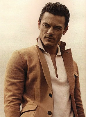 Luke Evans (ルーク・エヴァンズ)画像